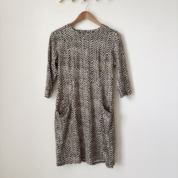 J. McLaughlin Catalyst Dress Large Geometric Print Tan Black - Picture 1 of 9